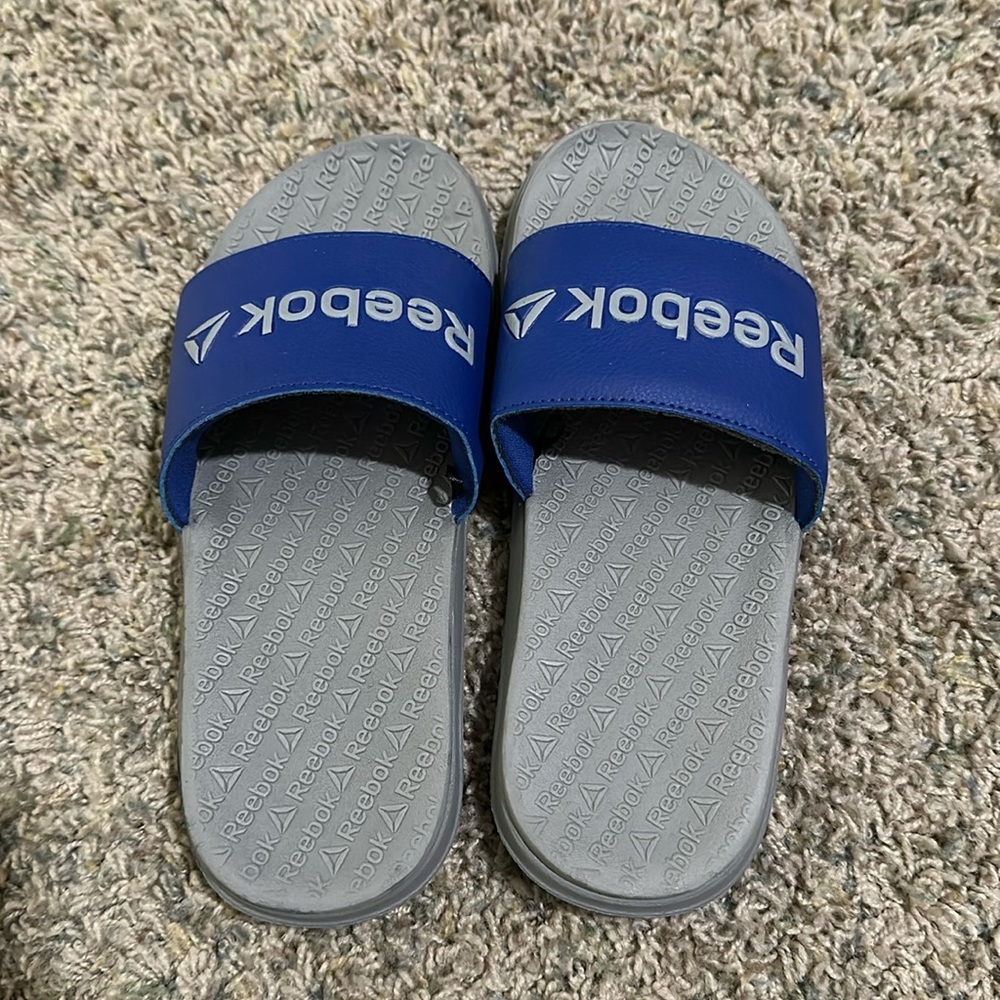 Blue Reebok slides size 5